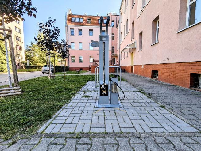 Osiedlowe stacje naprawy rowerów gotowe po zimowej przerwie!